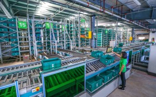 灵山百世快递总部具体位置在哪？