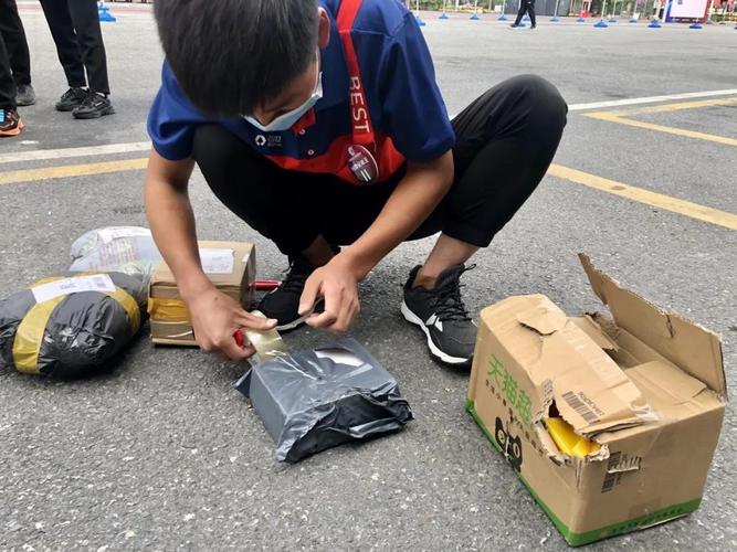 长白浑南百世快递员服务如何?-第3张图片-智迈物流科技网 长白浑南百世快递员服务如何?-第3张图片-智迈物流科技网